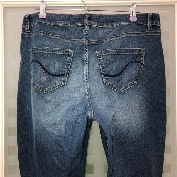 🎉3xHP🎉 LANE BRYANT Boot Cut Genuine Fit Jeans Distressed Stretch Size 16R NEW! - Picture 7 of 13